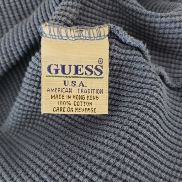 Vintage Guess sweater - Picture 10 of 12